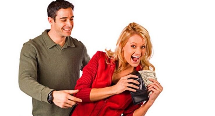 Зарплата мужа на карту жены