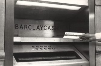 первый банкомат в мире