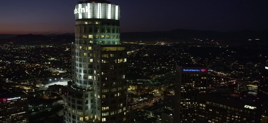 банки Лос-Анджелеса 2021