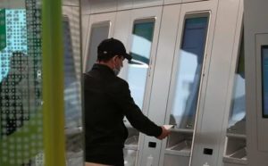 д санкциями