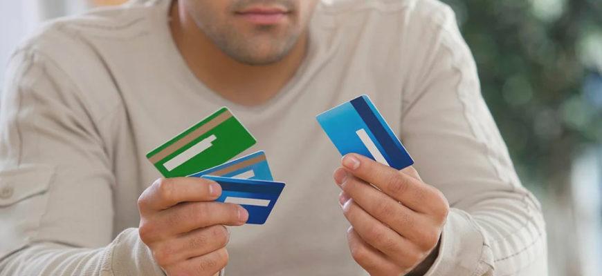 Банк навязывает карту